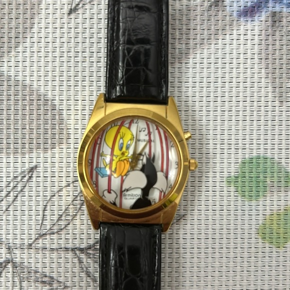 Armitron Other - Vintage Armitron Looney Musical 3D Vintage Watch Tweety Bird Sylvester WORKS!